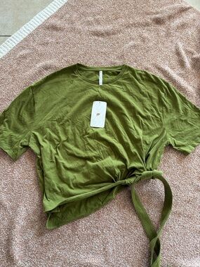 Fabletics Olive Tie-Front Crop Top